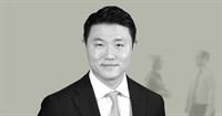 Oliver Kwon - Associate - Headshot